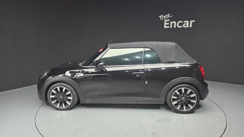 MINI Cooper Convertible