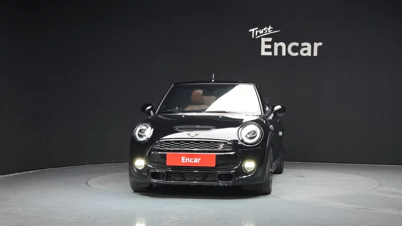 MINI Cooper Convertible