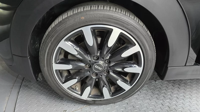 MINI Cooper Convertible