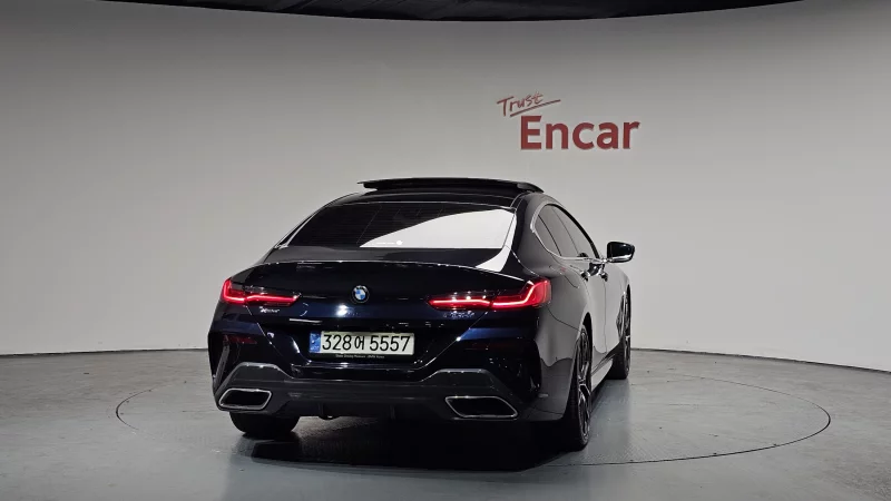BMW 8-Series