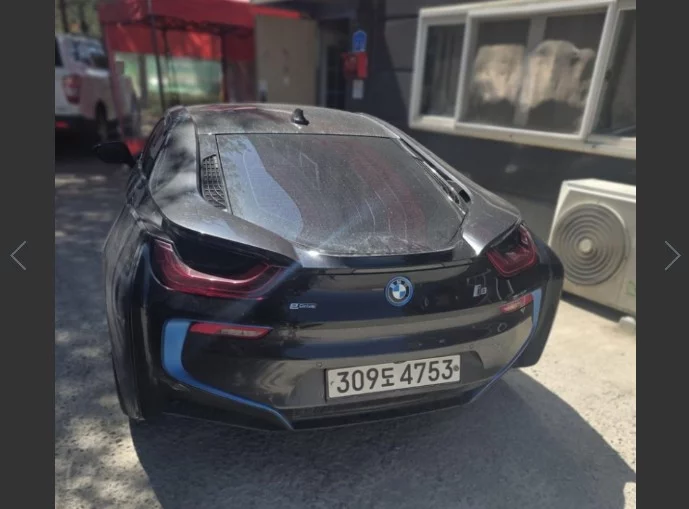 BMW i8