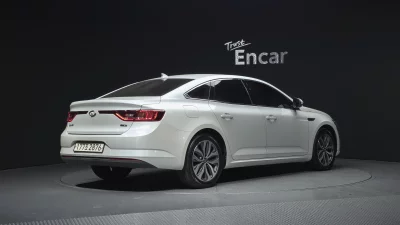 Renault SM6
