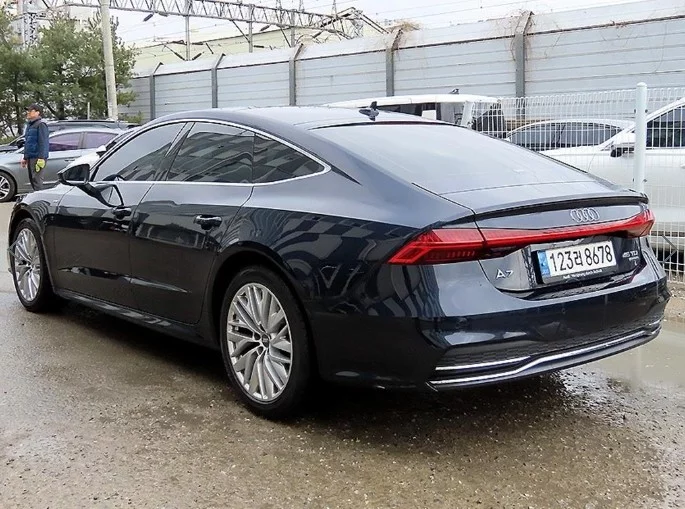 Audi A7
