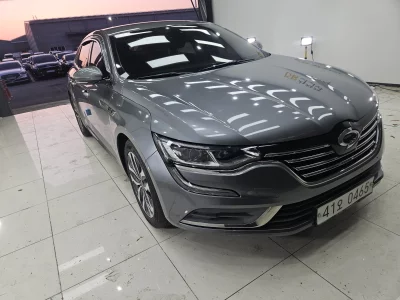 Renault SM6