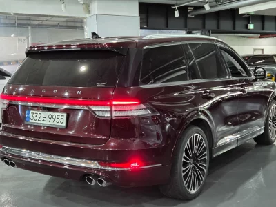 Lincoln AVIATOR