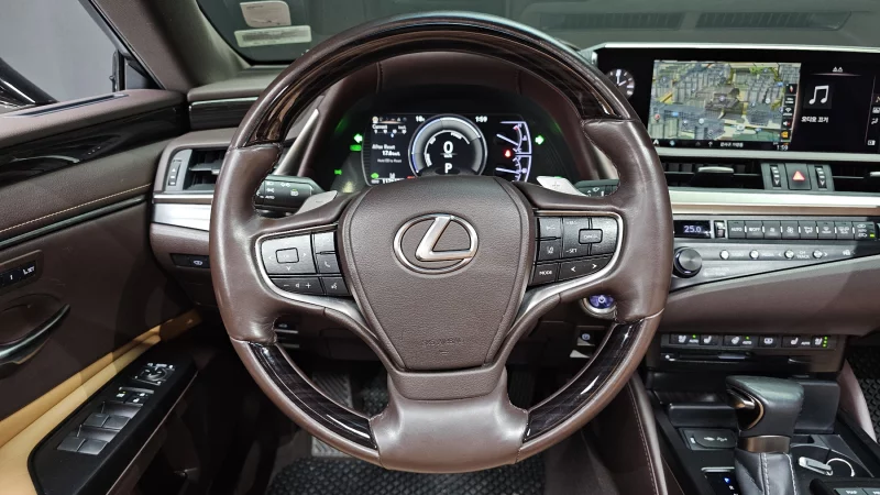 Lexus ES300h