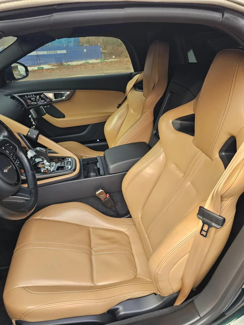 Jaguar F-TYPE