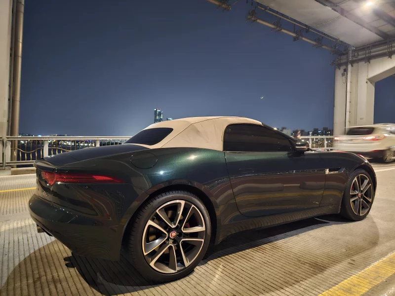 Jaguar F-TYPE