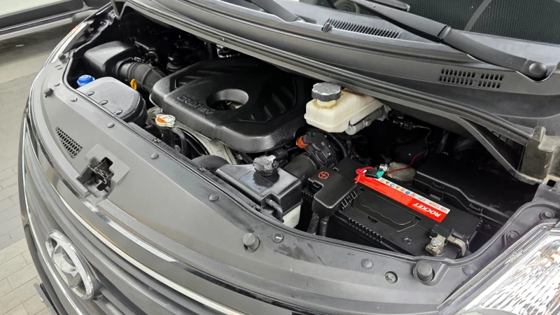 Hyundai Grand Starex