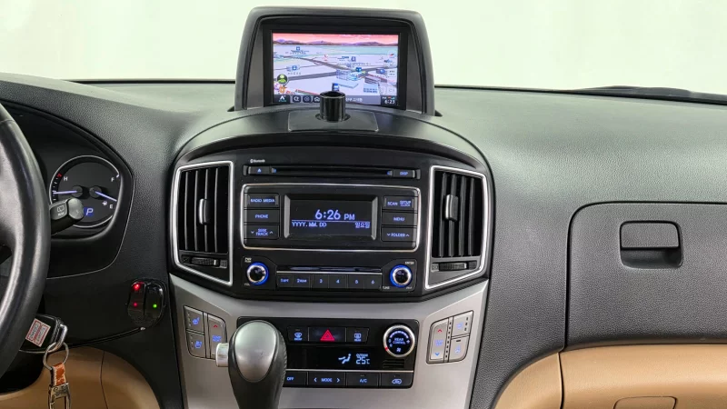 Hyundai Grand Starex