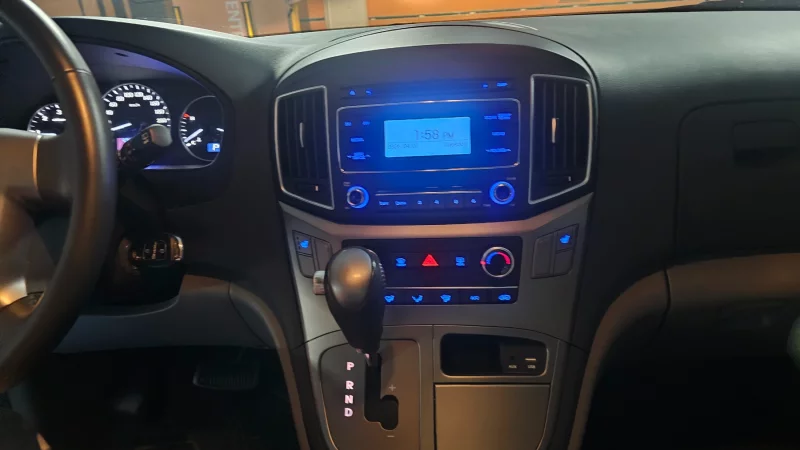 Hyundai Grand Starex