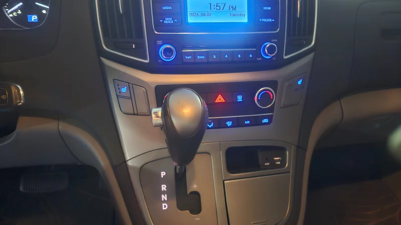 Hyundai Grand Starex