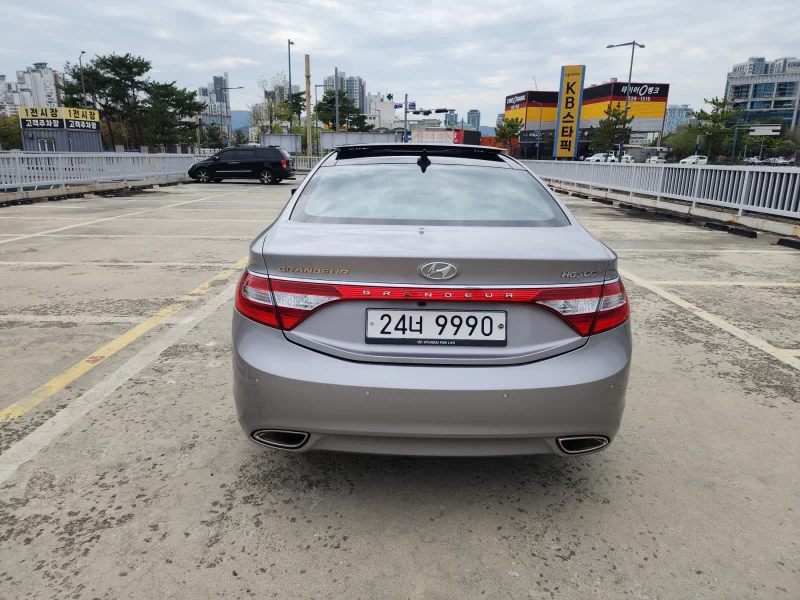 Hyundai Grandeur