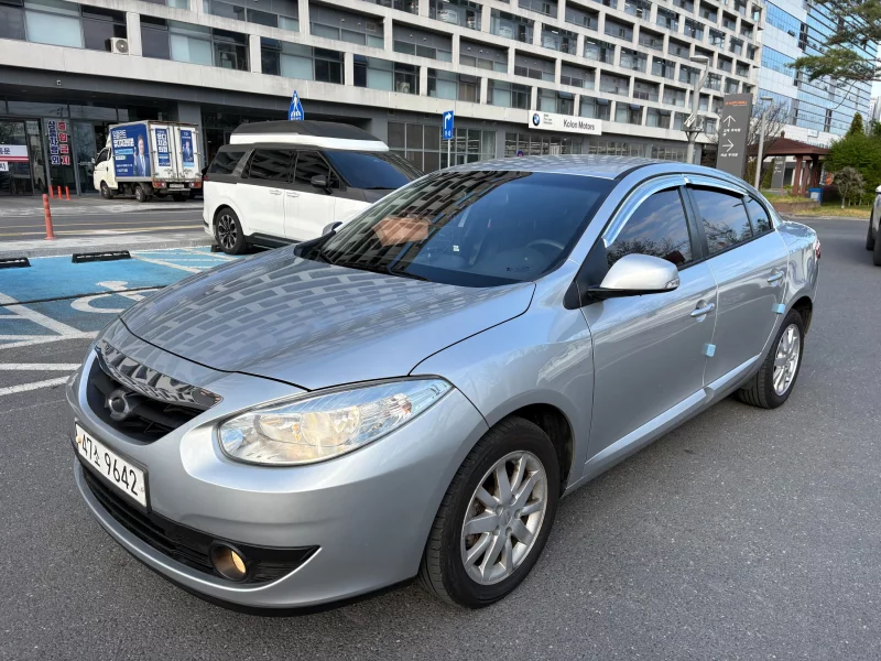 Renault SM3