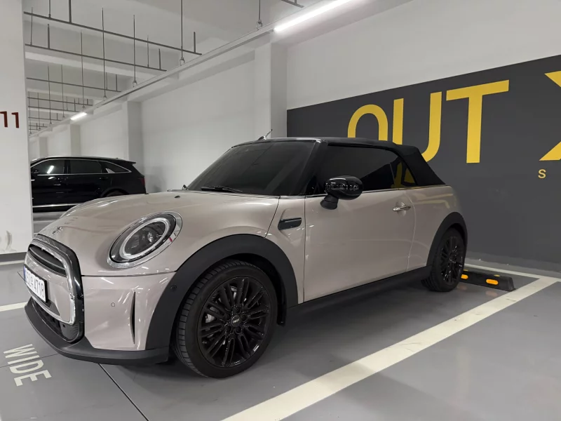 MINI Cooper Convertible