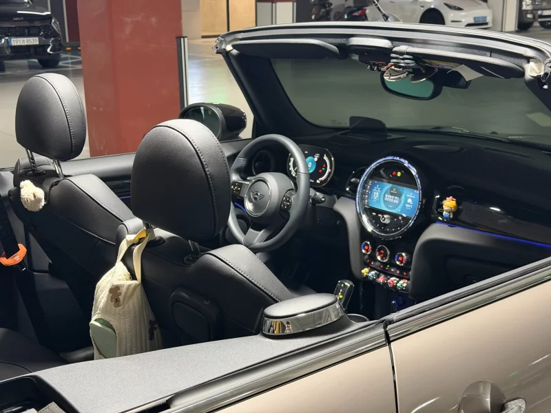 MINI Cooper Convertible