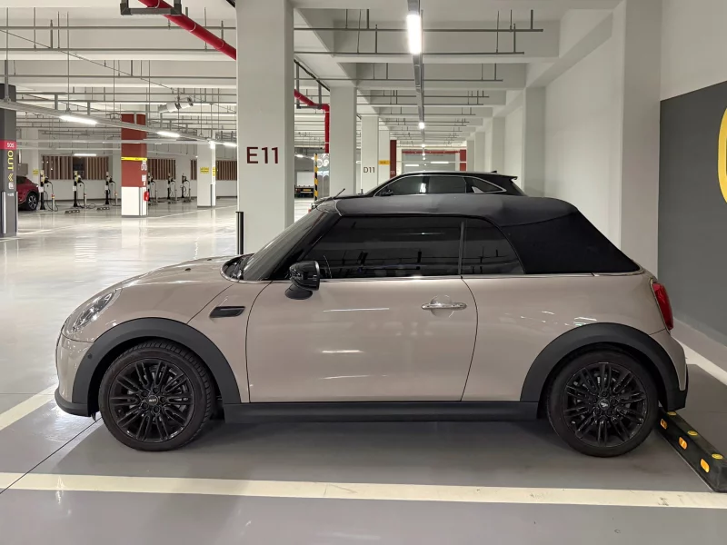 MINI Cooper Convertible