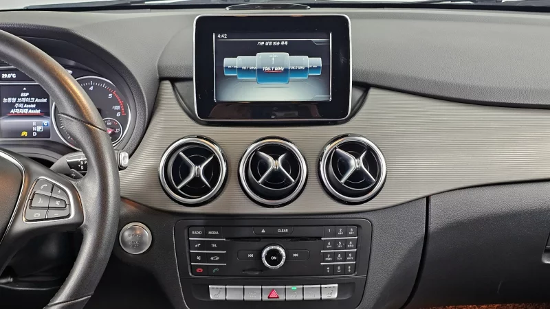 Mercedes-Benz B-Class