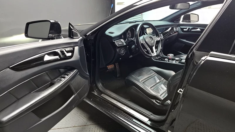 Mercedes-Benz CLS-Class