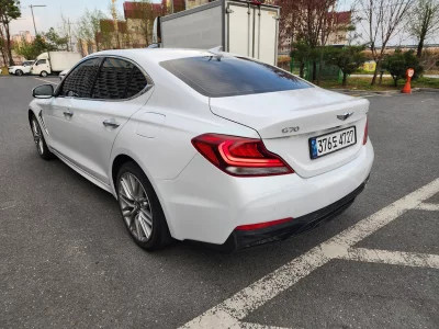 Genesis G70