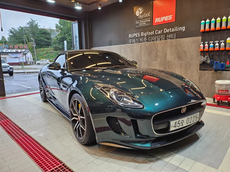 Jaguar F-TYPE