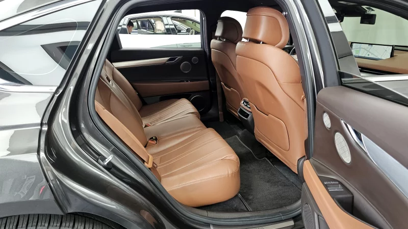 Genesis Electrified G80