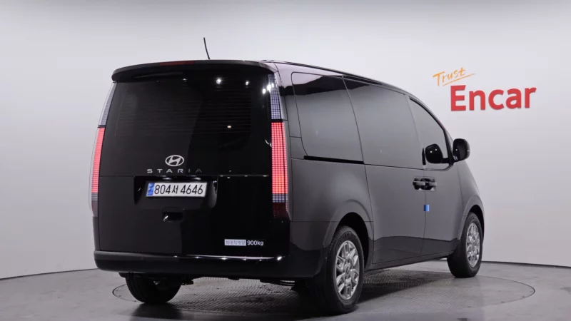 Hyundai Staria