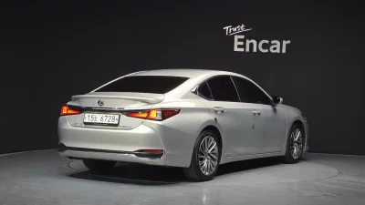 Lexus ES300h