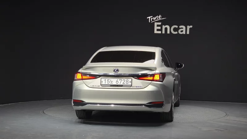 Lexus ES300h