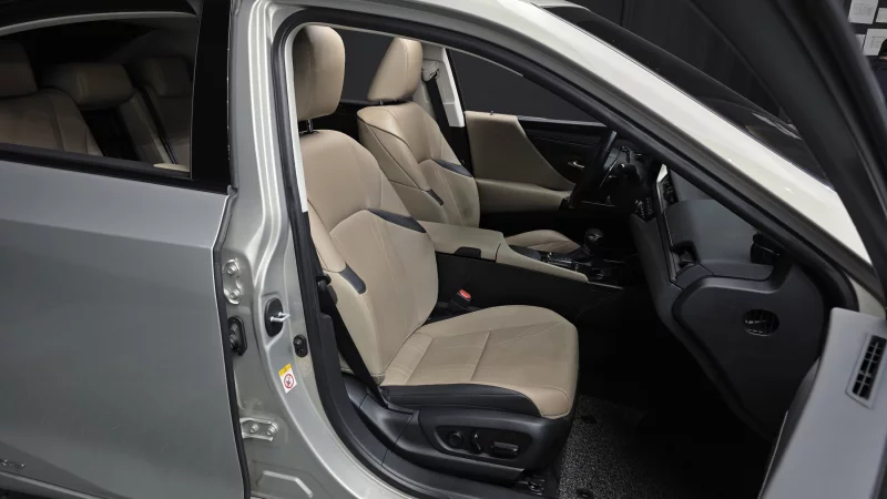 Lexus ES300h