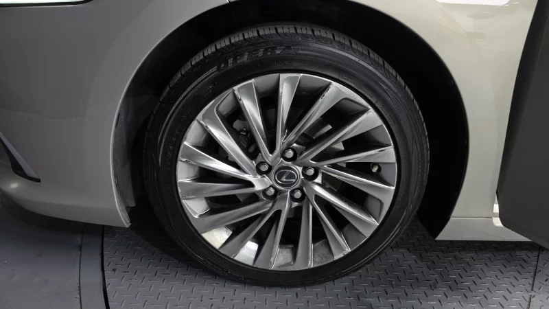 Lexus ES300h