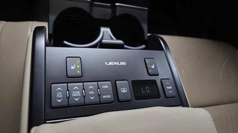 Lexus ES300h