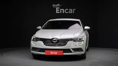 Renault SM6