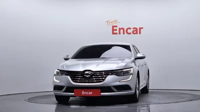 Renault SM6