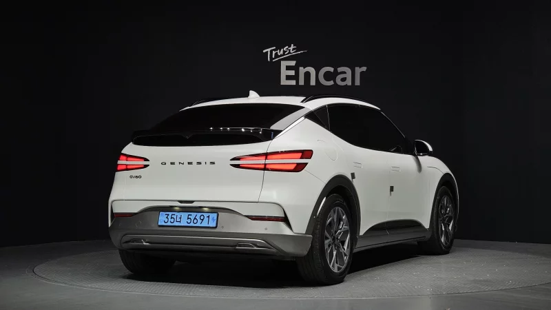 Genesis GV60