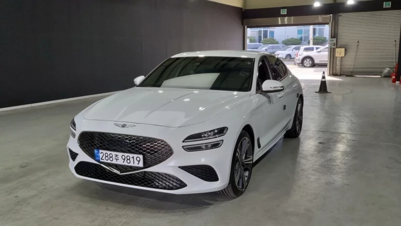 Genesis G70