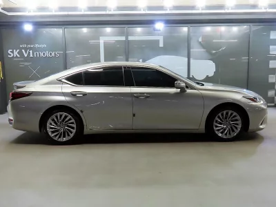 Lexus ES300h