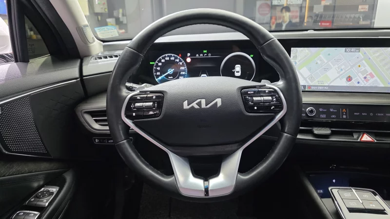 Kia K8