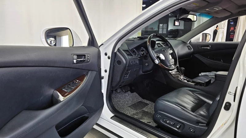 Lexus ES350