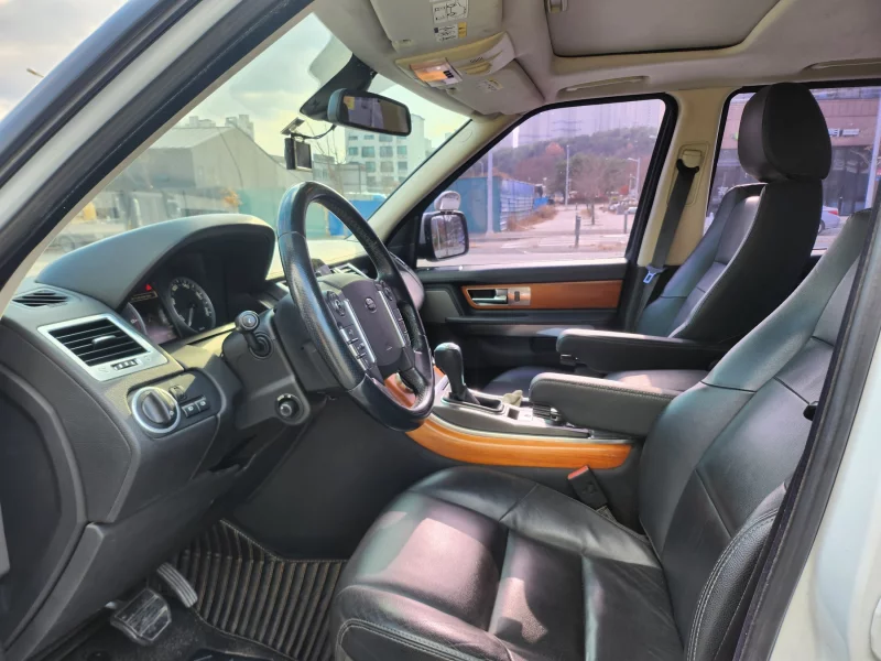 Land Rover RANGE ROVER SPORT