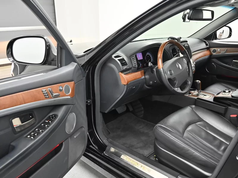 SsangYong Chairman W