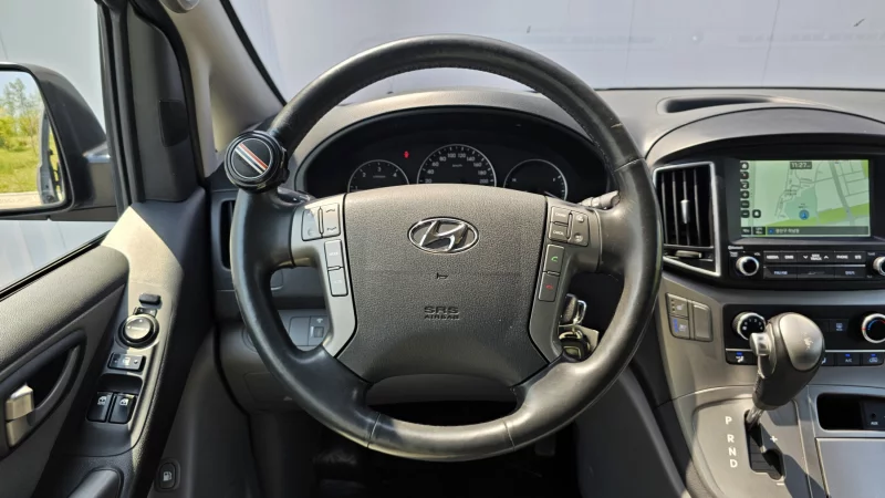 Hyundai Grand Starex