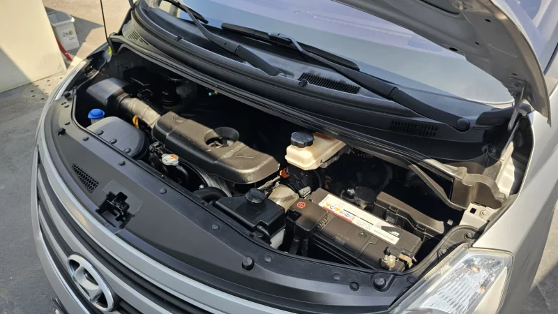 Hyundai Grand Starex
