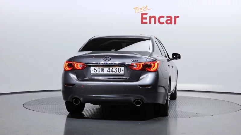 Infiniti Q50