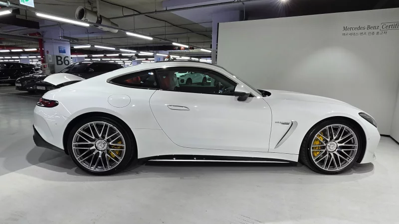 Mercedes-Benz AMG GT