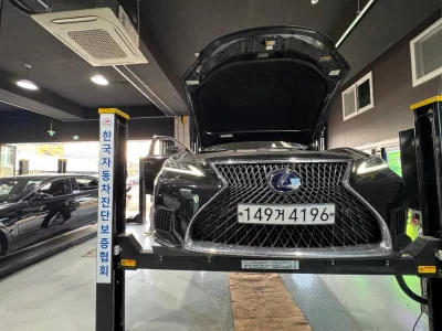 Lexus LS
