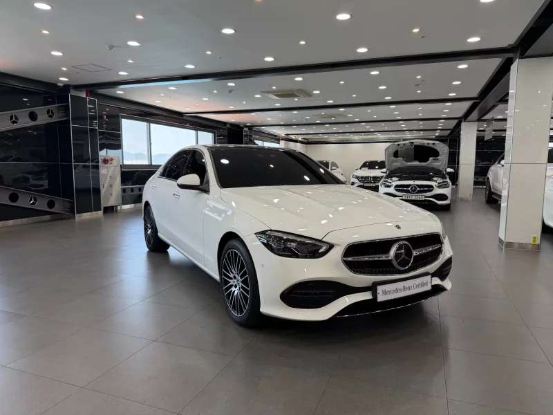 Mercedes-Benz C-Class