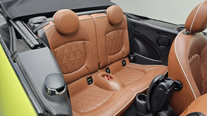 MINI Cooper Convertible