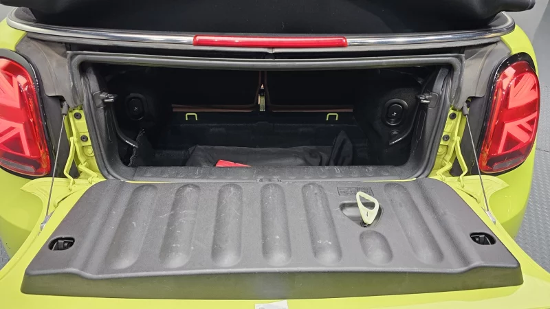 MINI Cooper Convertible