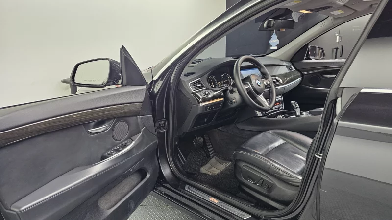 BMW 5-Series Gran Turismo